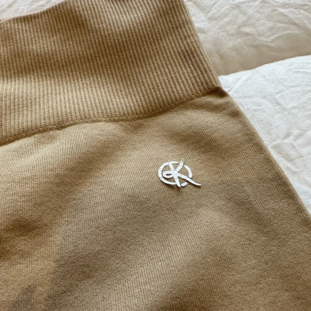 WBK Summer Leggings - Picture 8 of 12